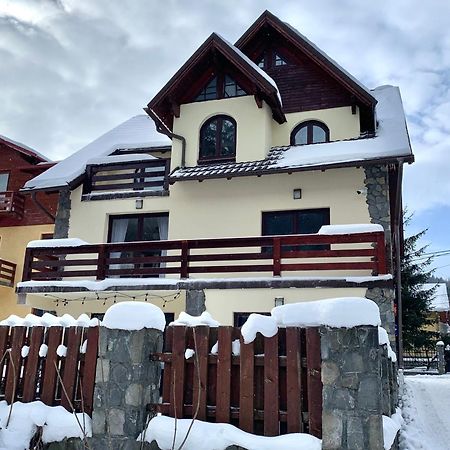 Holiday Home In Sinaia Exterior foto