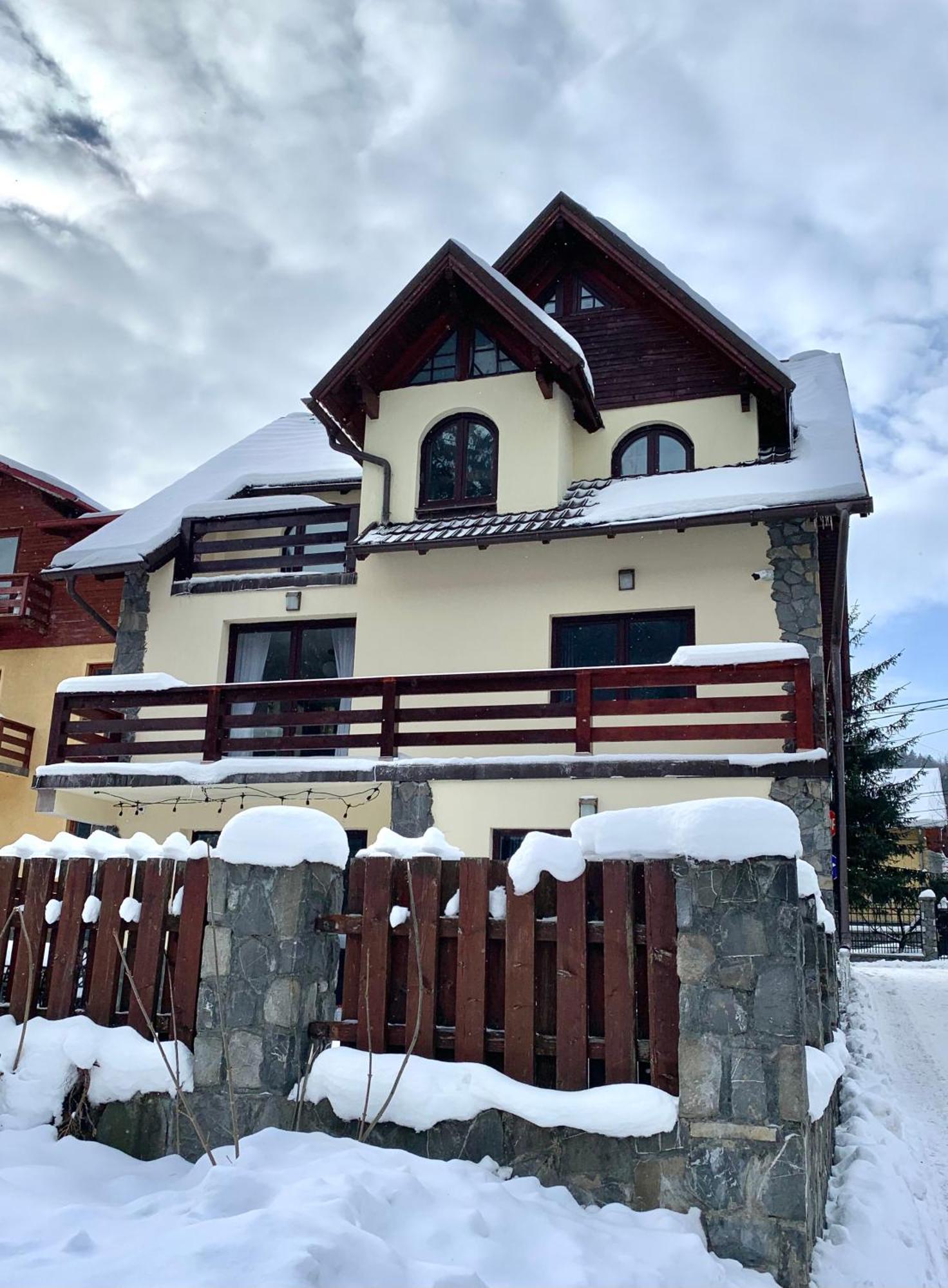 Holiday Home In Sinaia Exterior foto